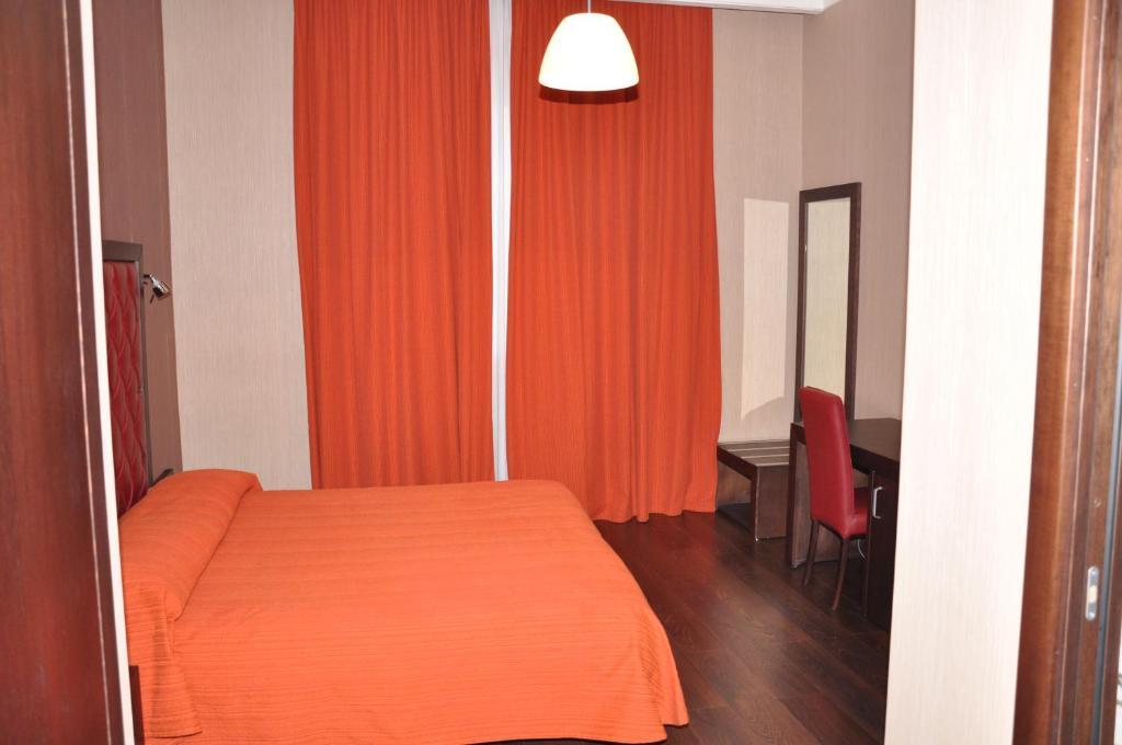 Hotel Fontana Del Re Ариано Ирпино Стая снимка